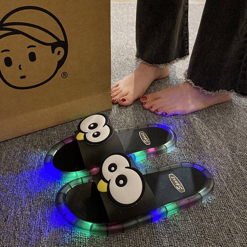 Mule Slip On - Leuke grote ogen lichtgevende slippers zomermode