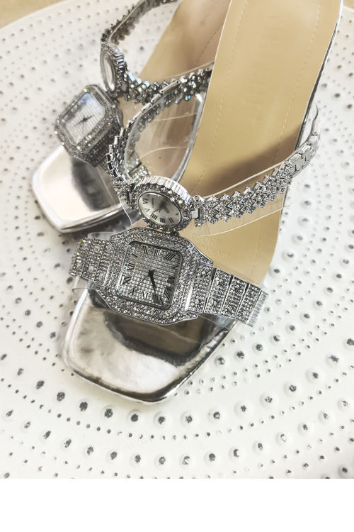 Origineel ontwerp Kristallen h - Clear Strap Heel recensie en prijs