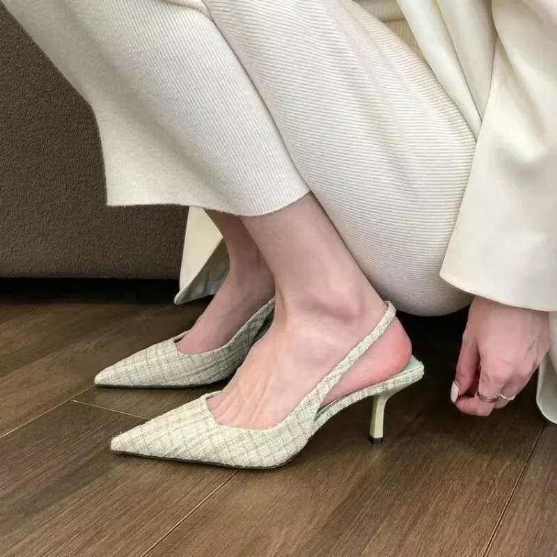 Modemerk ontwierp gebreide pla - Pointed Toe Flat recensie en prijs
